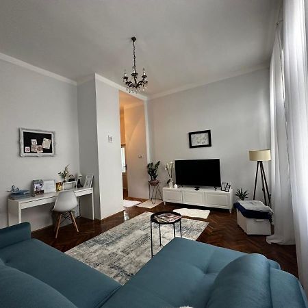 Pure Of Joy City Centre Apartment Subotica Eksteriør billede